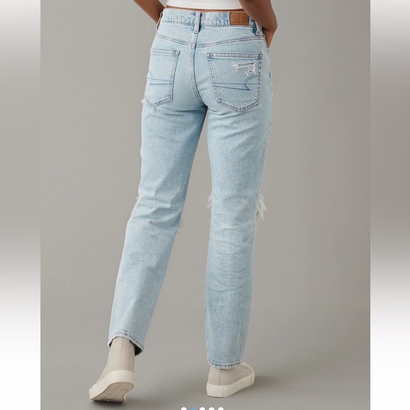 AE Stretch Super High-Waisted Ripped Ankle Straight Jean Size 10 short - Picture 3 of 8